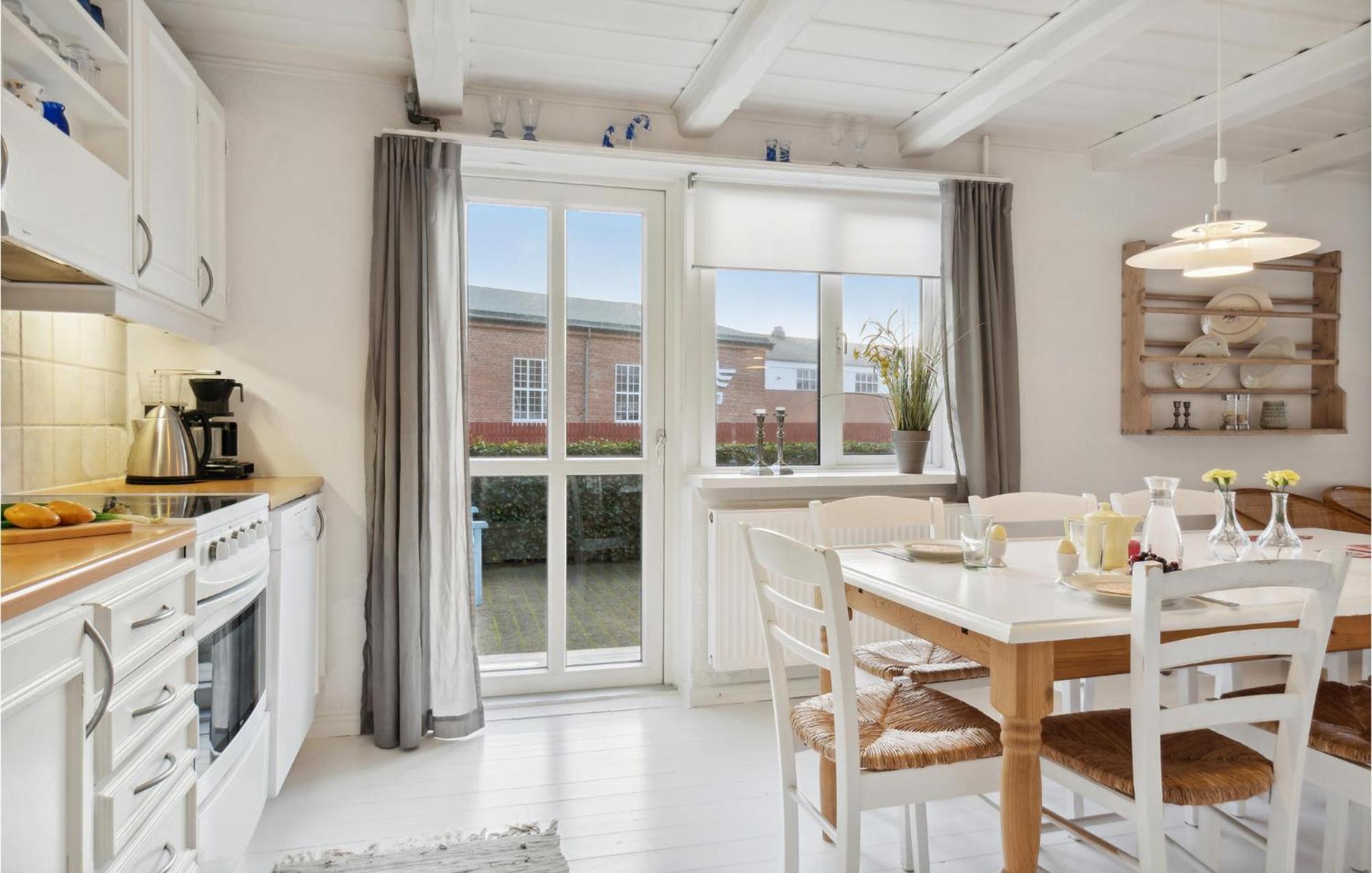 4 Bedroom Beautiful Home In 斯卡恩 外观 照片